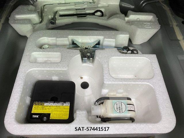 Toyota COROLLA AXIO 2013-06 264595-8