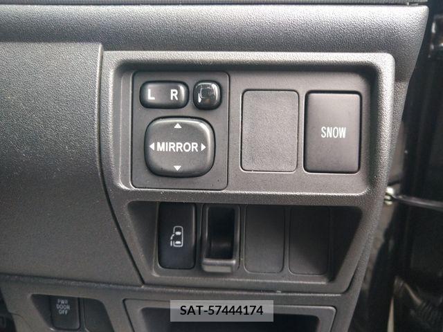Toyota SIENTA 2012-05 313755-18