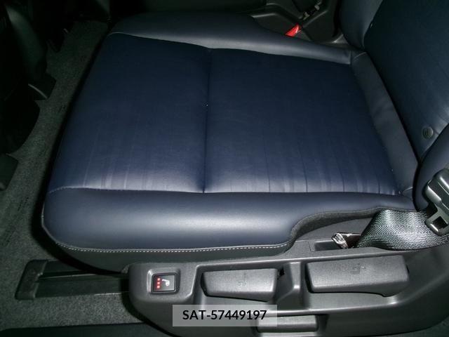 Nissan SERENA 2023-06 393870-9