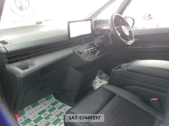 Nissan SERENA 2023-06 393870-5