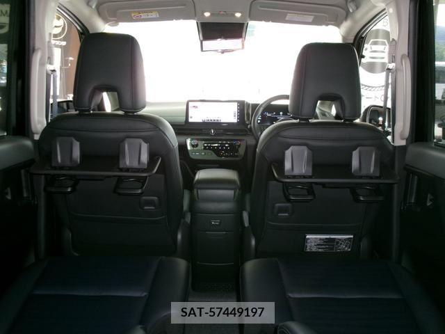 Nissan SERENA 2023-06 393870-18