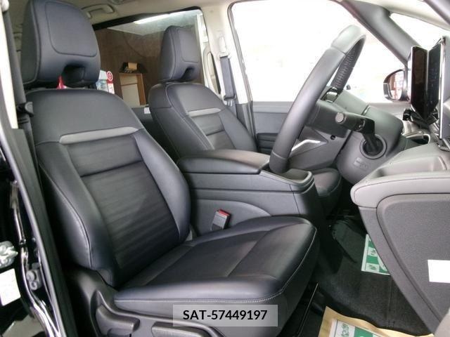Nissan SERENA 2023-06 393870-4
