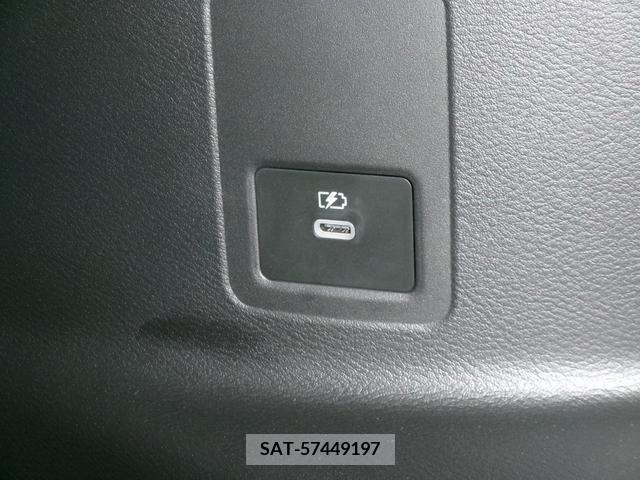 Nissan SERENA 2023-06 393870-17
