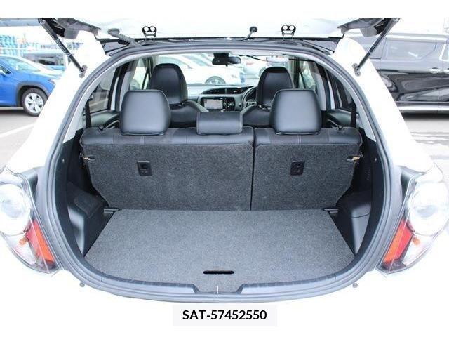 Toyota VITZ HYBRID 2017-12 230939-16