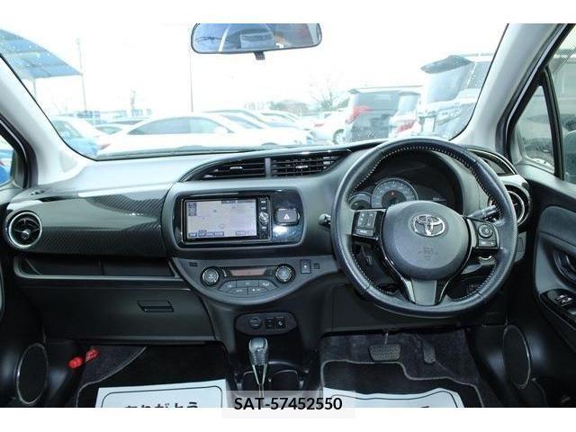 Toyota VITZ HYBRID 2017-12 230939-15