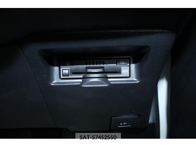 Toyota VITZ HYBRID 2017-12 230939-3