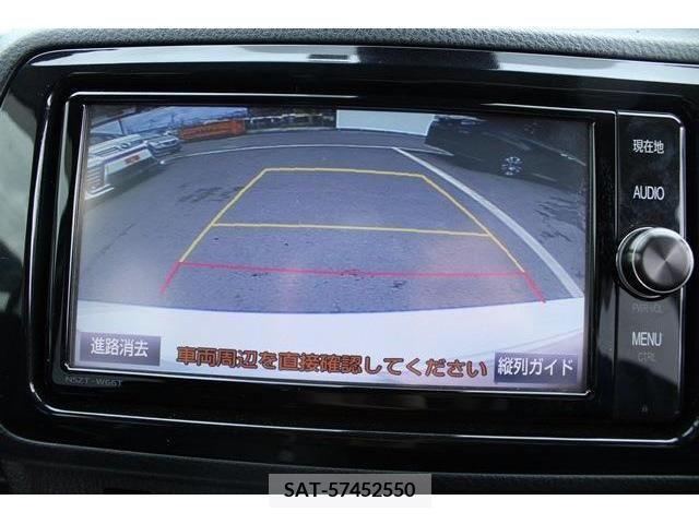 Toyota VITZ HYBRID 2017-12 230939-2
