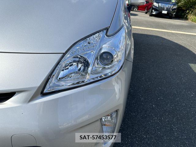 Toyota PRIUS 2014-01 204498-9