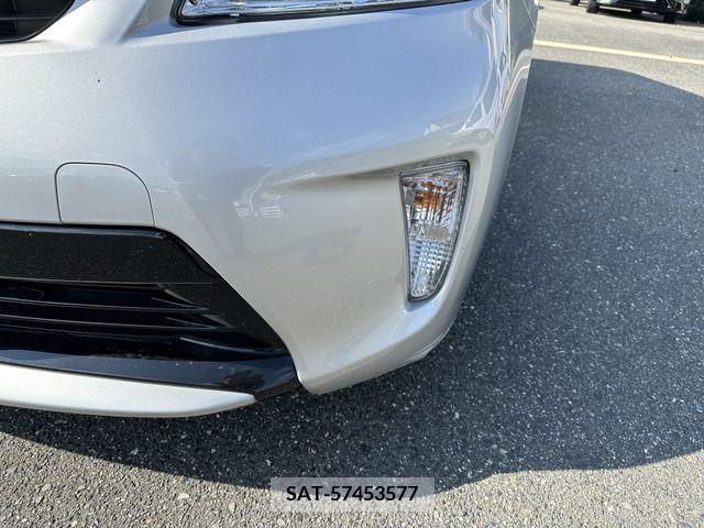 Toyota PRIUS 2014-01 204498-11