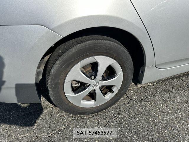 Toyota PRIUS 2014-01 204498-17