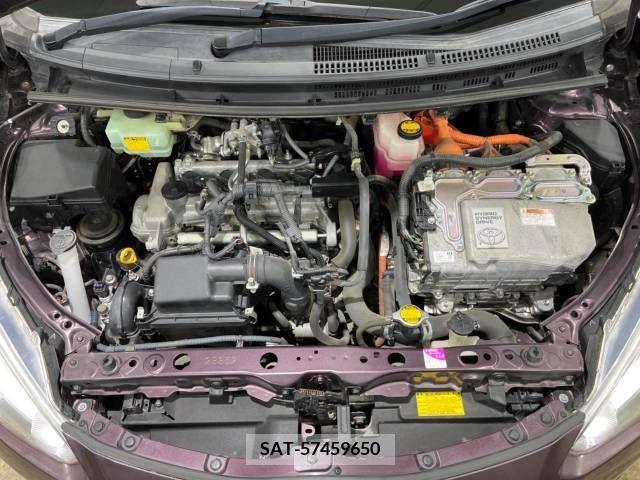 Toyota AQUA 2015-06 260540-17