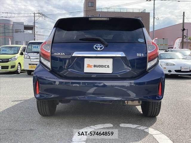 Toyota AQUA 2018-04 261698-10