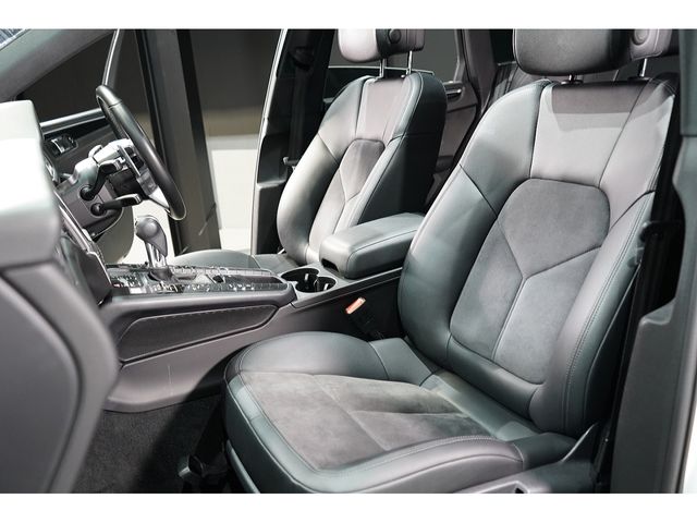 Porsche MACAN 2015-06 11671-14