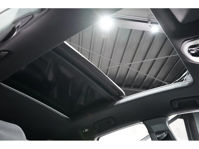 Porsche MACAN 2015-06 11671-19
