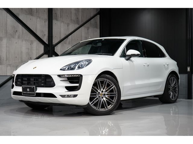 Porsche MACAN 2015-06 11671-0