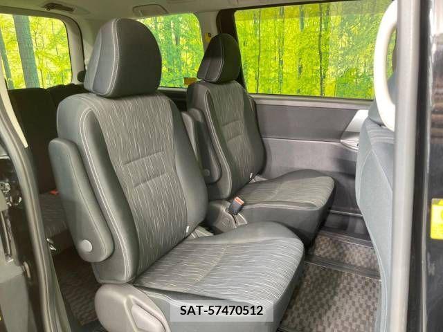 Toyota VOXY 2012-02 340692-12