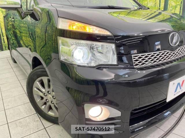 Toyota VOXY 2012-02 340692-9