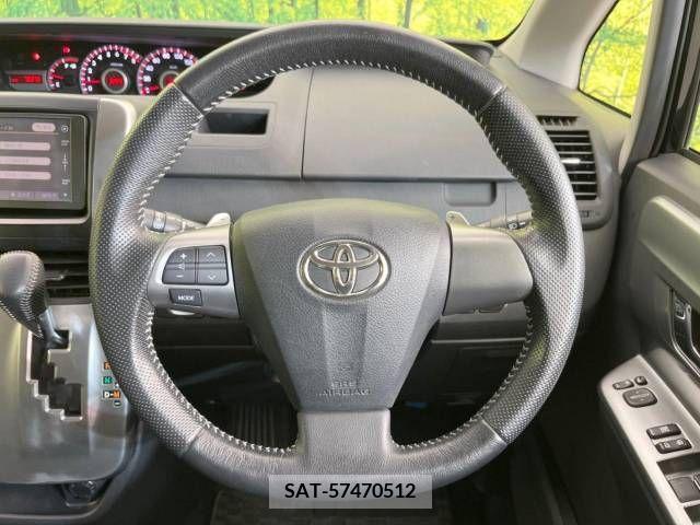 Toyota VOXY 2012-02 340692-8