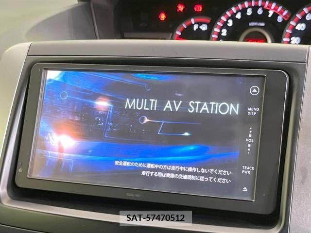 Toyota VOXY 2012-02 340692-2