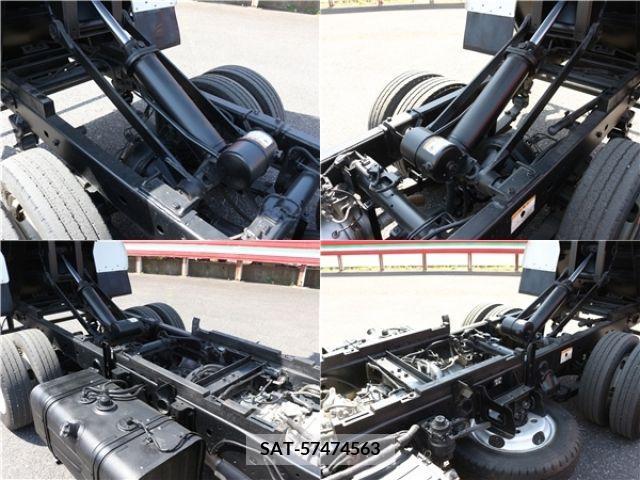 Hino DUTRO 2017-01 238976-17