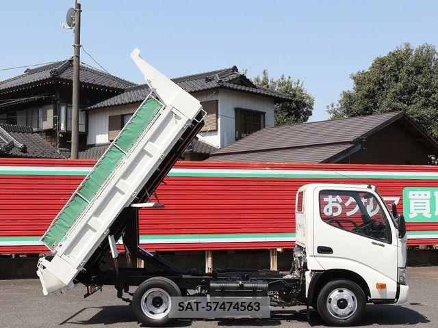 Hino DUTRO 2017-01 238976-12