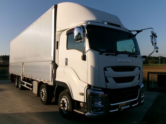 Isuzu GIGA 2017-07 12489-1