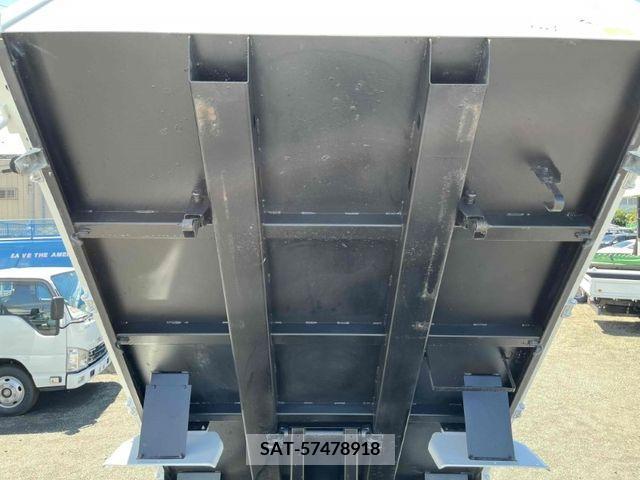 Mitsubishi CANTER 2016-03 357526-15