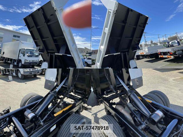 Mitsubishi CANTER 2016-03 357526-14