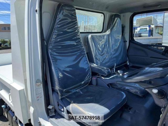 Mitsubishi CANTER 2016-03 357526-18