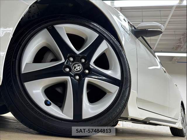 Toyota PRIUS 2016-03 378852-10