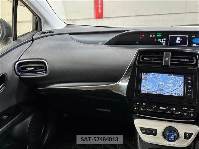 Toyota PRIUS 2016-03 378852-11