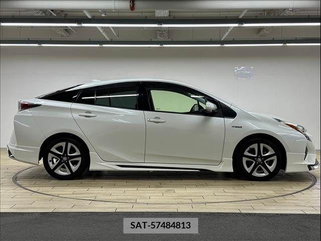 Toyota PRIUS 2016-03 378852-17