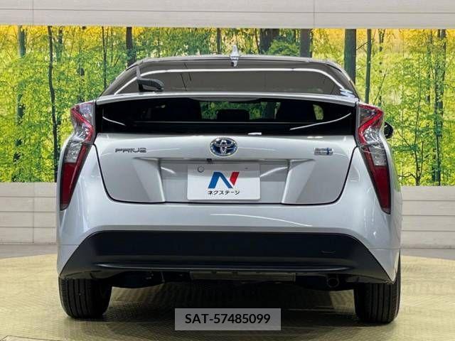 Toyota PRIUS 2016-07 281803-15