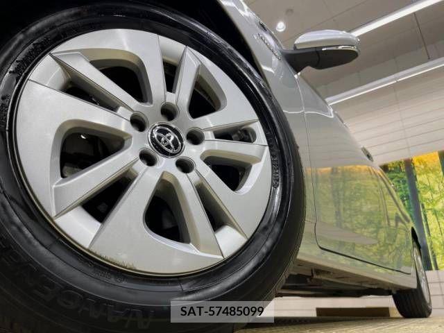 Toyota PRIUS 2016-07 281803-13