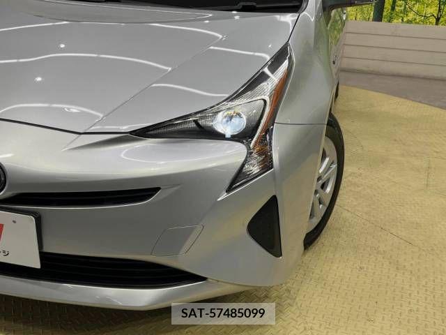 Toyota PRIUS 2016-07 281803-12