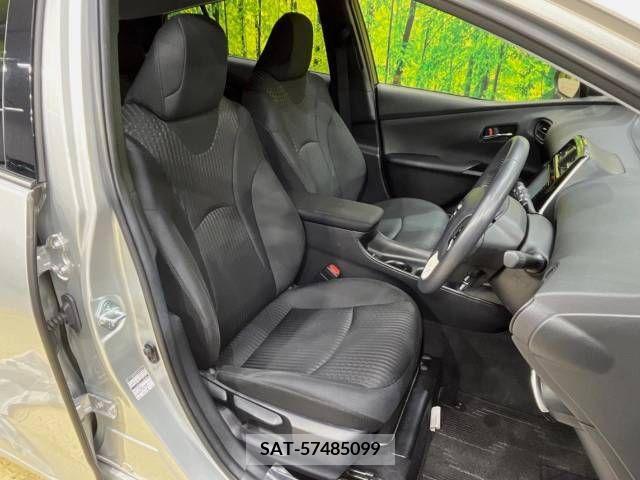 Toyota PRIUS 2016-07 281803-8