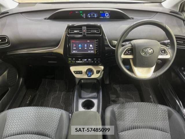 Toyota PRIUS 2016-07 281803-1