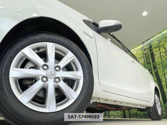 Toyota AQUA 2014-10 356264-12