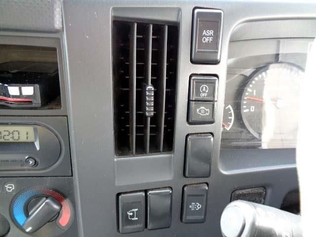 Isuzu ELF TRUCK 2015-08 13595-6