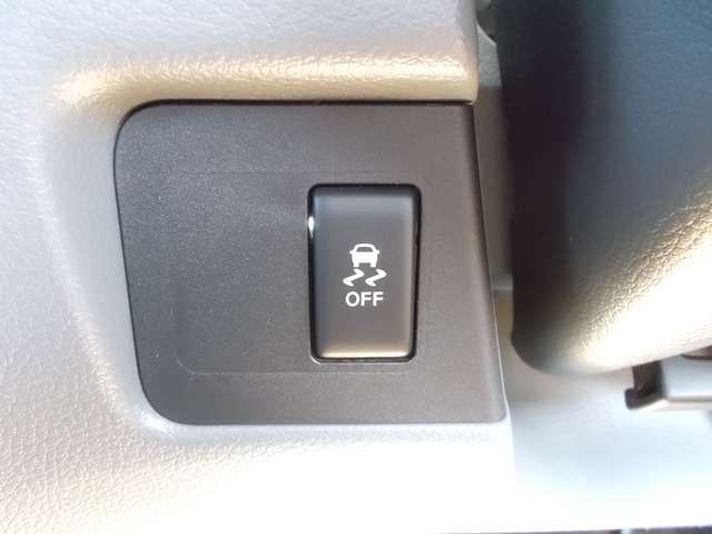 Nissan NV200 VANETTE WAGON 2018-08 10221-11