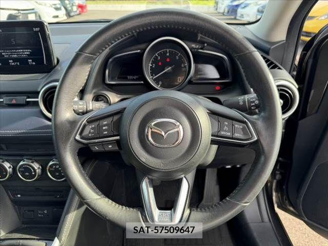 Mazda MAZDA2 2019-12 341174-21