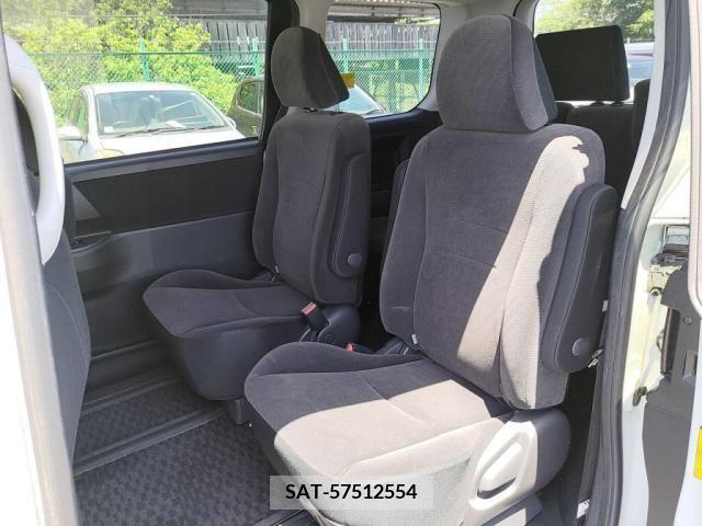 Toyota VOXY 2011-08 289178-22