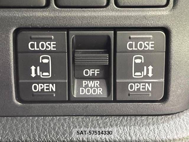 Toyota VOXY 2019-06 216620-6