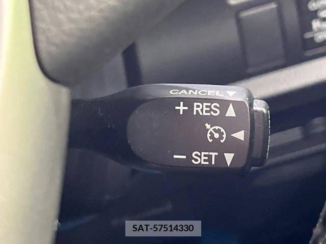 Toyota VOXY 2019-06 216620-7