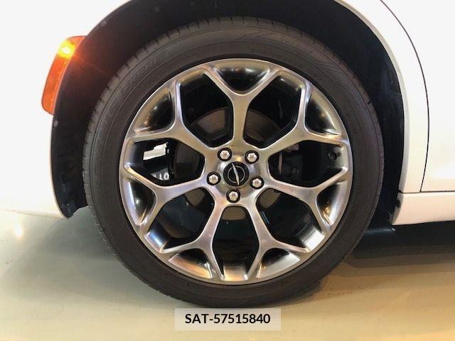 Chrysler 300 2016-03 207854-16