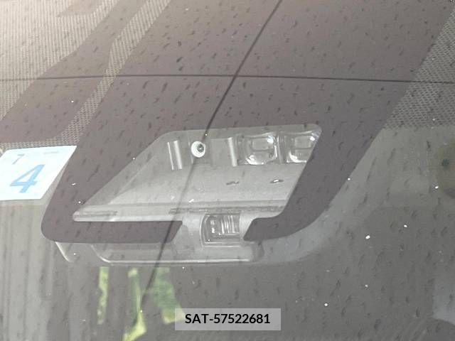 Toyota VOXY HYBRID 2020-04 322818-3
