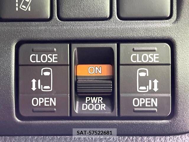 Toyota VOXY HYBRID 2020-04 322818-2