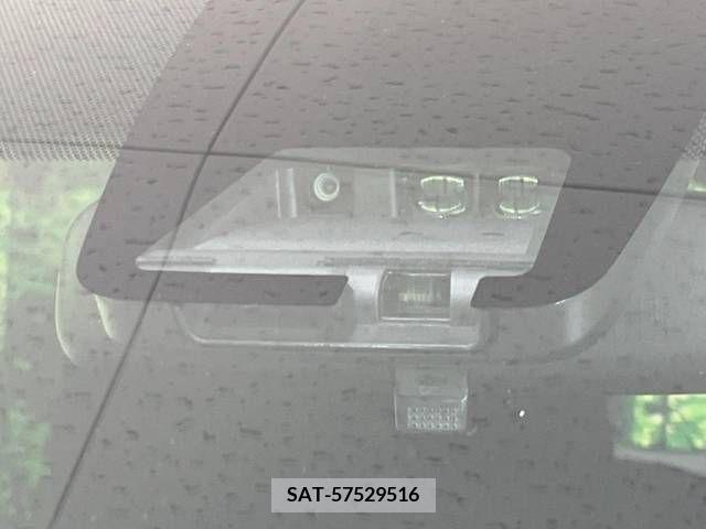 Toyota VOXY 2020-09 332393-3