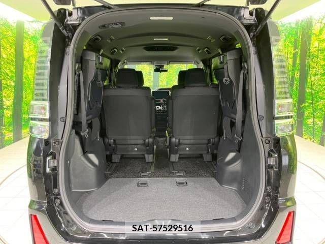 Toyota VOXY 2020-09 332393-12