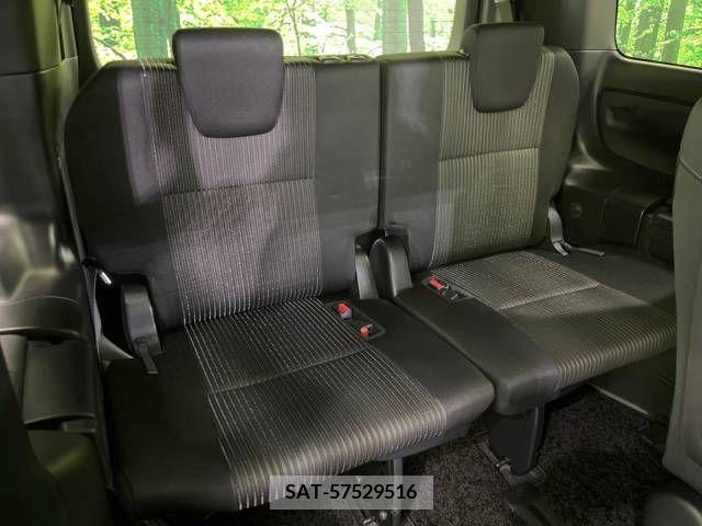 Toyota VOXY 2020-09 332393-11